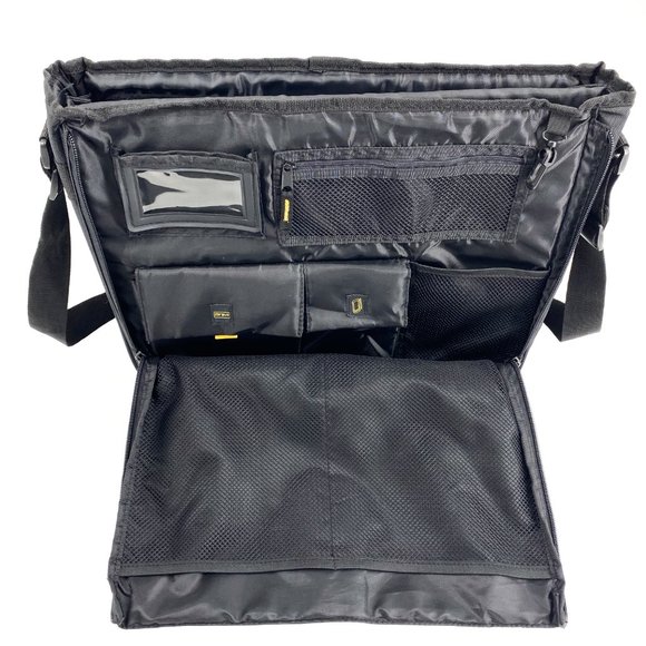 TARGUS Laptop/Mobile Messenger Shoulder Bag - Picture 10 of 16